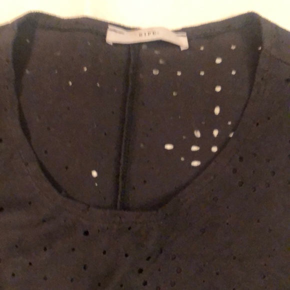 Sleeveless black top. - Picture 2 of 5